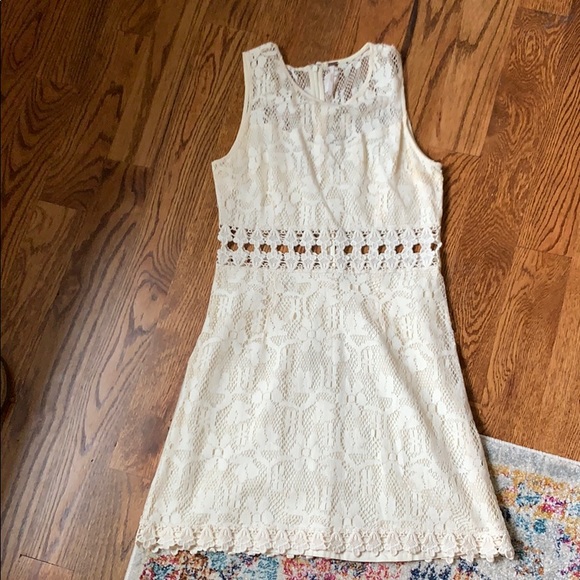 Free People Dresses & Skirts - Free people cut out lace dress
